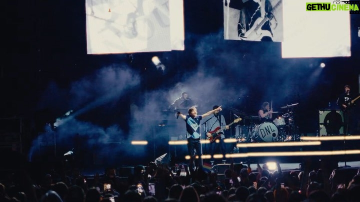 Louis Tomlinson Instagram - Thank you to absolutely everyone involved in the North American tour and every single person who supported. Can’t wait to come back. Love you all!