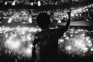 Louis Tomlinson Instagram - Haven’t been online much I’ve been trying to take all of this in. This tour has been unbelievable, can’t put into words how it’s made me feel. Thank you to EVERYONE for making all this possible. FAITH IN THE FUTURE!