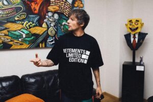 Louis Tomlinson Instagram - What an unbelievable tour it’s been so far! Can’t wait for the next part!