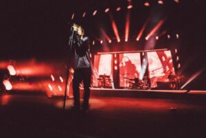 Louis Tomlinson Instagram - Haven’t been online much I’ve been trying to take all of this in. This tour has been unbelievable, can’t put into words how it’s made me feel. Thank you to EVERYONE for making all this possible. FAITH IN THE FUTURE!