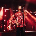 Louis Tomlinson Instagram - Incredible tour, with amazing people and an unbelievable crowd every single night!