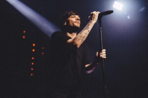 Louis Tomlinson Instagram - Unbelievable start to tour! The support has been amazing. Roll on Europe l!!