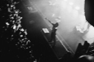 Louis Tomlinson Instagram - Unbelievable start to tour! The support has been amazing. Roll on Europe l!!