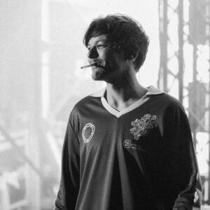 Louis Tomlinson Instagram - Can’t put yesterday into words. Music is nothing without the people! @joshuahalling