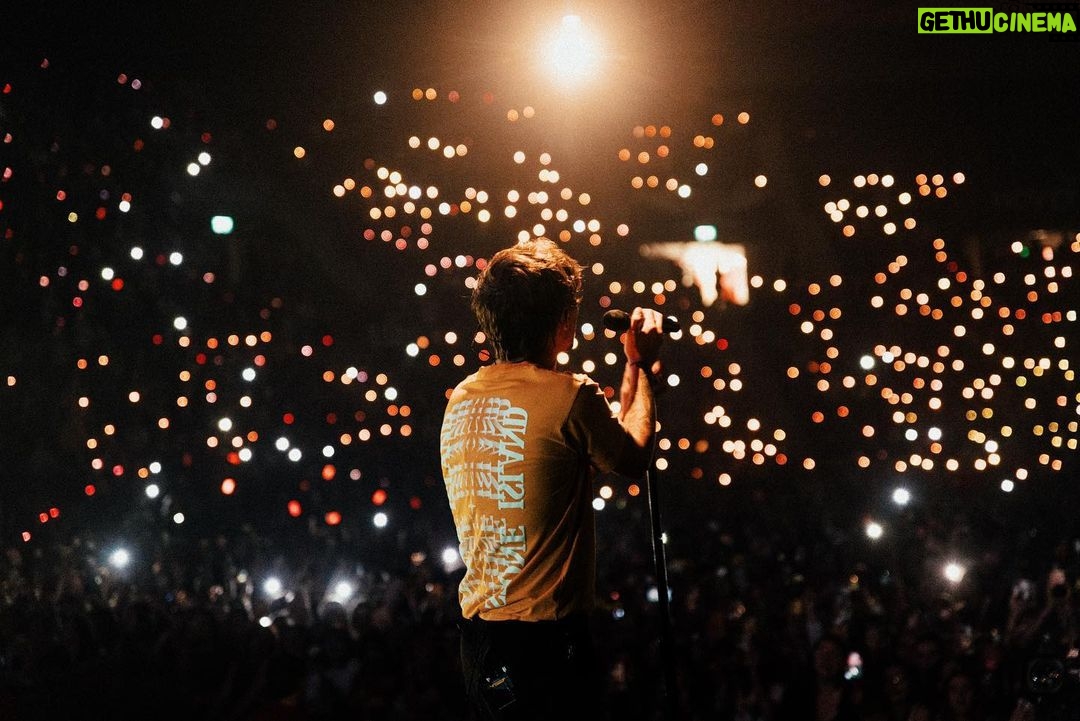 Louis Tomlinson Instagram - European tour so far!