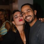 Luís Marvão Instagram – 3 2 🎂
Mais um ano de felicidade celebrada com as pessoas que amo e que bom que isso é! Fui rodeado de Amor e de boa energia e quis retribuir, cantando para todos e mostrando um pouco mais da minha alma. Quero agradecer a toda a gente que esteve presente e se deu para uma celebração tão especial e a todas as pessoas que tiraram um bocadinho do seu dia para me dar os parabéns! @envylisboa obrigado por terem organizado uma das melhores festas que já tive! @mafalda_rodrigues obrigado por seres a melhor pessoa que conheço e a minha pessoa favorita e me dares força para sonhar todos os dias! Obrigado família por serem família e obrigado a todos os amigos que se tornaram família! Com vocês a vida é tão mais bonita! OBRIGADO 🧡
📸 da sempre incrível @margaridaespanha Envy Lisboa