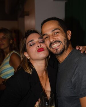 Luís Marvão Instagram - 3 2 🎂
Mais um ano de felicidade celebrada com as pessoas que amo e que bom que isso é! Fui rodeado de Amor e de boa energia e quis retribuir, cantando para todos e mostrando um pouco mais da minha alma. Quero agradecer a toda a gente que esteve presente e se deu para uma celebração tão especial e a todas as pessoas que tiraram um bocadinho do seu dia para me dar os parabéns! @envylisboa obrigado por terem organizado uma das melhores festas que já tive! @mafalda_rodrigues obrigado por seres a melhor pessoa que conheço e a minha pessoa favorita e me dares força para sonhar todos os dias! Obrigado família por serem família e obrigado a todos os amigos que se tornaram família! Com vocês a vida é tão mais bonita! OBRIGADO 🧡
📸 da sempre incrível @margaridaespanha