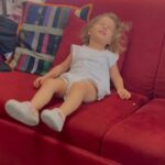Luís Marvão Instagram - Viemos trazer um pouco de realidade ao Instagram. Achamos que os momentos mais difíceis estão a ser menosprezados nos vossos reels de fim de ano 🤣 Então decidimos partilhar uma amostra desses nossos momentos, naquele que foi um ano de muiiiiiitas dores de cabeça, alguns sustos (começou logo com o Zema a rachar a cabeça) e muitos mantras de “respira e não pira”.