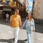 Luís Marvão Instagram – Hoje é dia da Família e a nossa começou assim, de mãos dadas 🫶🏻 Por Las Calles De Madrid