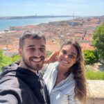 Luís Marvão Instagram - “Contigo 'tou noutro planeta Quero congelar o tempo Aproveitar o momento e ficar nesse planeta” 🪐 Ainda podemos ser pirosos e pôr uma letra na descrição? Ainda vale? 😁