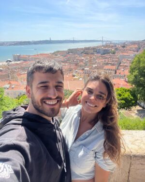 Luís Marvão Instagram - “Contigo 'tou noutro planeta
Quero congelar o tempo
Aproveitar o momento e ficar nesse planeta”
🪐

Ainda podemos ser pirosos e pôr uma letra na descrição? Ainda vale? 😁