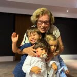 Luís Marvão Instagram - A minha avó São fez 90 anos e este foi o discurso de agradecimento! 🙏🏻 Agora pergunto: e depois de 90 anos de vida, o que é que interessa? A resposta é só uma: o Amor e só o Amor! É um discurso simples, bonito e verdadeiro! Parabéns Avó e aos 100 fazemos uma festa ainda maior! 🧡🧡🧡🧡 P.S. A capa é a bisavó com os 3 bisnetos, que grande vida a gerar tantas outras 😍😍😍 Palmela