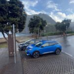Luís Marvão Instagram - Apesar da chuva miudinha, conseguimos ver sempre o sol. ☀️ A Madeira é mesmo o mais belo jardim e foi muito bom mostrá-lo aos nossos filhos. Claaaaaro que temos sempre a sensação de virmos mais cansados do que o que fomos (nós pais) mas vale sempre tanto a pena vivermos estes momentos em família. 👨‍👩‍👧‍👦 O Zema já só queria trazer o nosso carro da @madeirarent de barco e trocar com o nosso, porque disse que este era “muito mais fixe”. Confortável foi porque dormiram todas as sestas nele 🤤 Madeira, vamos voltar em breve! 🧡