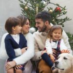 Luís Marvão Instagram - “Pinheirinho, Pinheirinho dos ramos verdinhos” foi a banda sonora dos nossos pequenos para este momento. 🌲🌲 O nosso Natal ganhou mais brilho e sentido quando eles nasceram. 😍 E não podíamos escolher outros fatinhos que não os da Chicco, já é tradição de família! 🫶🏻 #LiveItLoveIt #WeLoveChicco 📸 @margaridaespanha