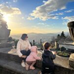 Luís Marvão Instagram - Viemos ver Braga pintada de Outono e vimos as folhas mais lindas e o céu que nos brindou com cores únicas no Bom Jesus🍁🍂🍁 tão bom podermos ter nesta cidade um bocadinho da nossa história enquanto família. 🧡 Santuário do Bom Jesus do Monte