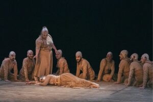 Luís Simões Instagram - 27 de Março é comemorado mundialmente desde 1961 para celebrar a importância do Teatro na história e cultura da humanidade.
É necessário e urgente a união de todos para despertar “a consciência do mundo” e "enfrentar as trevas da ignorância e do extremismo", um grande bem-haja a todos os profissionais que mantêm esta arte ancestral viva.

#diamundialdoteatro #vivaoteatro #27march