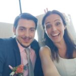 Luís Simões Instagram - Não me poderiam ter arranjado melhor casamento, com todas as peripécias que naturalmente um casamento na Bela Vida tem direito. 👏😂 É uma benção estar ao lado e poder fazer tudo isto com uma mulher encantadora e super talentosa como a @martaandrino ! 🙌 ❤️ 🤘 🔥 🎉 🥳 💒 💍 Que grandiosa que é a FESTA! É um orgulho fazer parte deste projecto. Grato a todo o elenco, a toda a equipa técnica, produção e direção por fazerem tudo isto acontecer todos os dias da melhor forma, são todos maravilhosos e extraordinários! 👌🙏 E obviamente, um OBRIGADO especial a todos os que nos acompanham e apoiam todos os dias 😘 Porque nada disto seria possível sem o casamento que temos com todos aqueles que nos vêem diariamente. Bem-hajam ! Que continue a FESTA ao mais alto nível! 🥂 🎉 🕺 💃 🎊 ✌️ 💪 🥳 @festaefestatvi @tvioficial @lobomau.producoes #festaéfesta #tvi