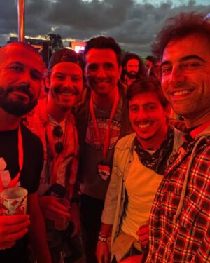 Luís Simões Instagram - Já fui 🤘😜
@rockinriolisboa 

Ph @selfie.iol.pt @gameiroines @biatrix.lourix 
#summer #rir #rockinriolisboa #festival #music #friends #goodvibes