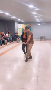 Luís Simões Instagram - Ver os nossos alunos evoluir é das coisas que mais nos dá satisfação ☺️🙌🏾 Obrigada pela confiança @simoesluis ♥️😍 Além de mega actor, está a tornar-se num óptimo bailarino 👏🏾 Porque quem dança é mais feliz! Demo com a nossa professora @ritinhasaandrade 🔥 Todas as semanas temos aulas de Salsa, Bachata e Kizomba para todos os níveis e gostos 🙌🏾 Na @love2dance.pt 📍 Parque das Nações, Lisboa ℹ️ Vem fazer uma aula experimental grátis! Mais informações e inscrições em: www.bio.site/love2dance 🎵 Monotonia - @shakira & @ozuna ————————————————————— #bachata #bachatasensual #bachatadominicana #bachataclass #aulasdebachata #salsa #salsaon1 #kizomba #escoladedança #danceclass #aulasdedança #love2dance