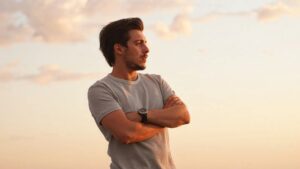 Luís Simões Instagram - Deleitando ... 🌅 🌀 🌊 Ph @jose.frade.photographer #srpingsummer #boy #chill #photography #sunset #goldenhour #contemplation #insight #nature