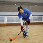 Luís Simões Instagram - Voltaram-me a pôr os patins... 🛼🏑H.C.B.V.🔵⚪ 📸@bau.mario77 @festaefestatvi #hoquei #hoqueipatins #festaéfesta #sobrerodas #tvi #tvinovelas #goodvibes