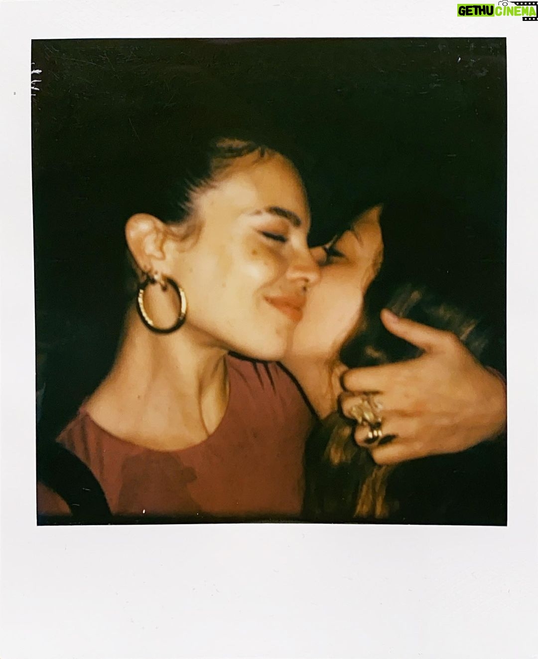 Lucía Martín Abello Instagram - Son un imprescindible 💞 Os quiero MOCHISÍMO!
