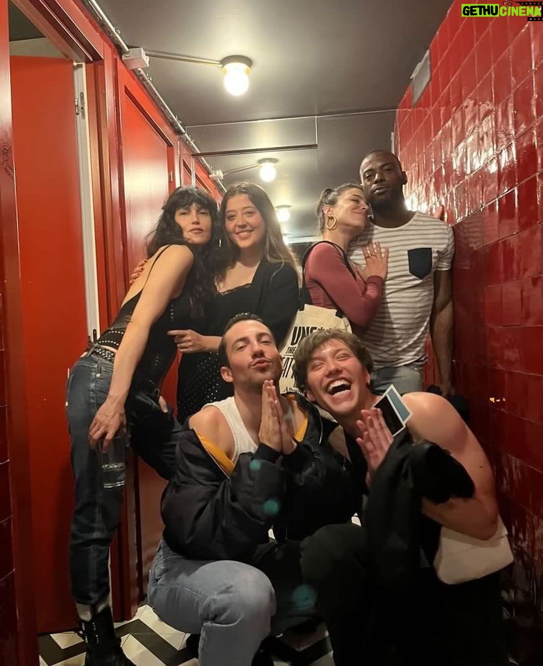 Lucía Martín Abello Instagram - Son un imprescindible 💞 Os quiero MOCHISÍMO!