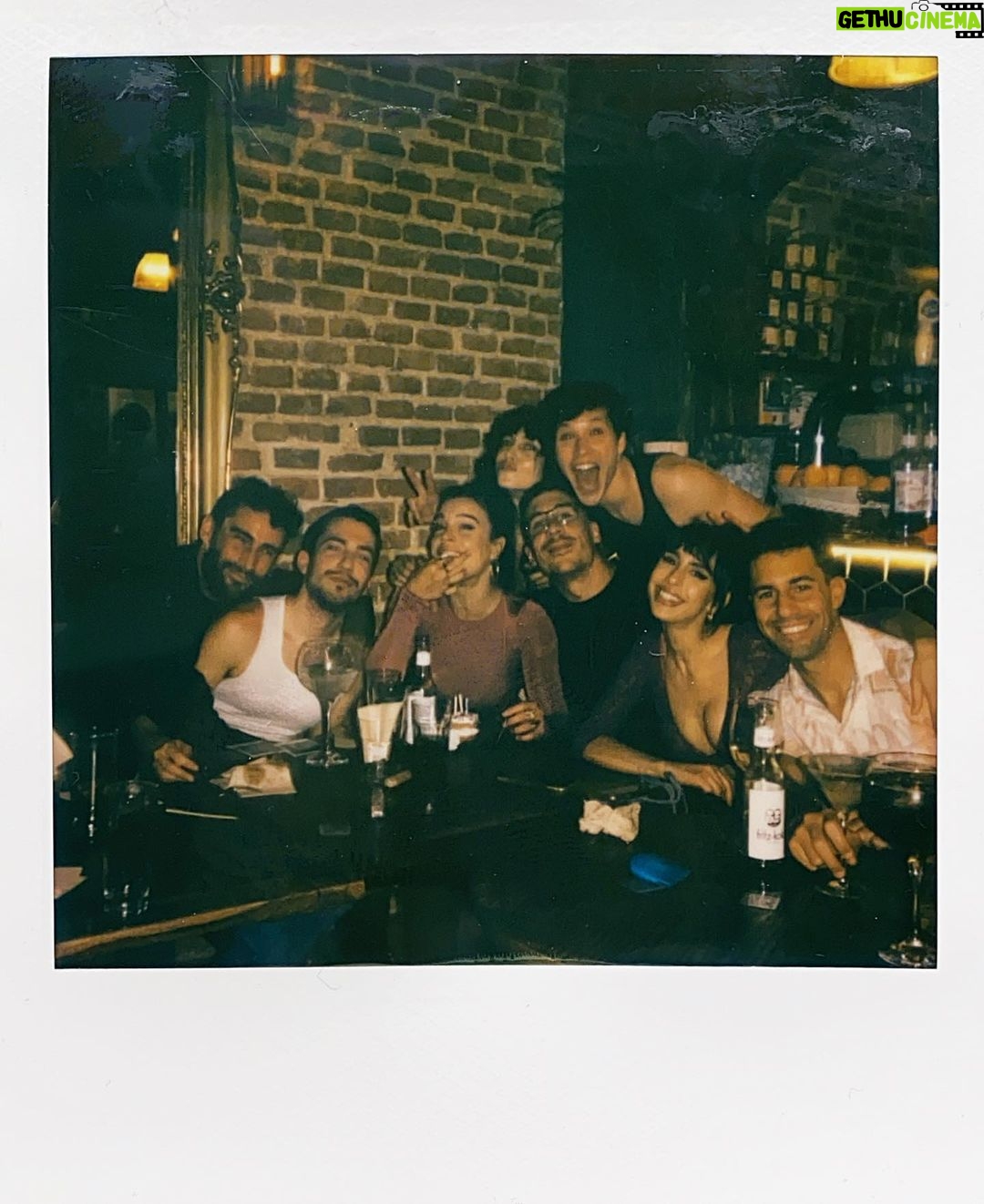 Lucía Martín Abello Instagram - Son un imprescindible 💞 Os quiero MOCHISÍMO!