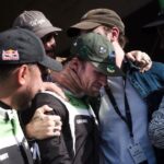 Lucas Hauchard Instagram - Je ne saurai trouver les mots justes pour vous décrire ce qu’il s’est passé hier ou pour vous exprimer ma gratitude, mais tout est dit sur la dernière photo. Je suis tellement fier de nous, internet, tellement fier. Merci d’avoir répondu présent et merci de nous avoir fait vivre l’expérience la plus folle de notre vie à moi et aux 21 autres pilotes. On a tous été très soudé durant cette aventure et je vais pas vous mentir : ils me manquent déjà 🥲 Vous ne réalisez pas à quel point cet évent nous a marqué pour le restant de nos jours… on a tout donné et ça ne pouvait pas mieux se passer. Vous vous en doutez c’est aussi le fruit du travail de centaines de personnes que je me dois de remercier : merci la @ffsaacademy pour la formation, les @24heuresdumans pour la confiance, @bump_fr pour la réalisation du projet, merci les mécaniciens, les ingénieurs, les commissaires de piste bénévoles, Denis… pour ne citer qu’eux car la liste est longue. Merci à tous ceux qui ont contribué à ce projet de près ou de loin, vous vous reconnaîtrez. Merci aussi à ces animateurs extraordinaires qu’ont été @doigby @anastasialps @romainmonti @theodortytb @papesan.raw @yanncj23 @kametolol sans qui le GPExplorer n’aurait vraiment pas eu la même saveur. J’espère qu’on revivra tous ensemble des moments aussi beaux que celui-ci. Merci ❤️