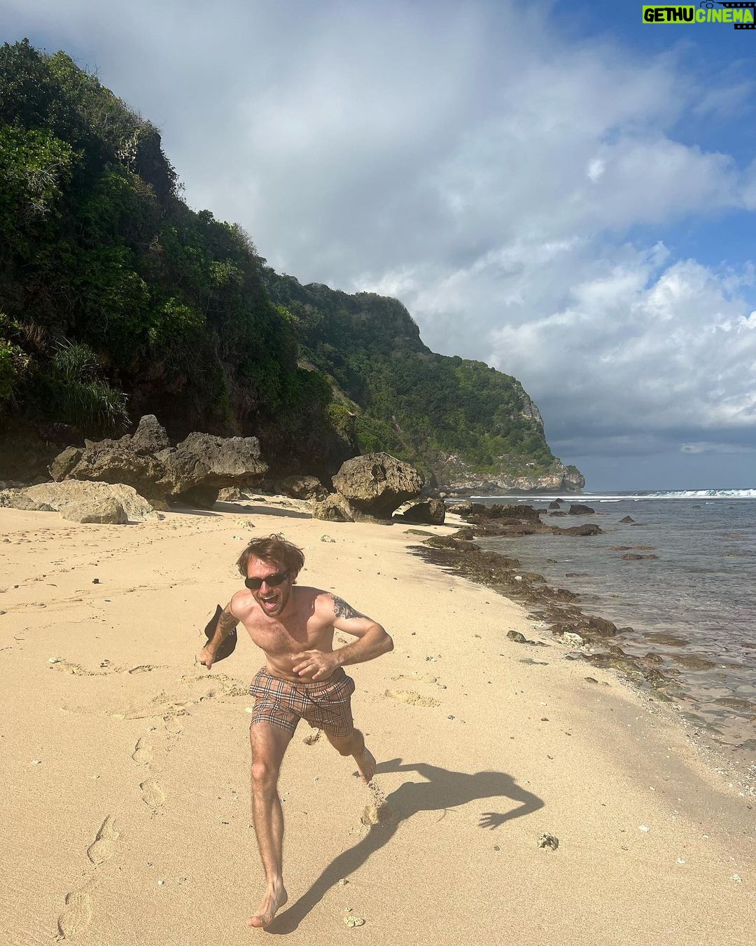 Lucas Hauchard Instagram - le titan assaillant