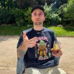 Lucas Hauchard Instagram - pov: on est en terrasse et je te parle du dernier drop magnifique de @yokoshop aka ‘SHINPI’ dispo sur le site dès maintenant 👍🏻