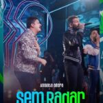 Lucas Lucco Instagram - Mais um lançamento com os lindos @claytoneromario , assista agora no YouTube 🔥 Brazil