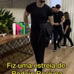 Lucas Lucco Instagram - Claro que eu não podia deixar de fazer a estreia do meu primeiro filme em Patrocínio/MG, cidade onde eu nasci e fui criado. Amo muito essa terra! “Rodeio Rock” arrancou muitas boas risadas dos meus conterrâneos. Um momento muito especial!