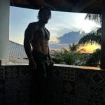 Lucas Lucco Instagram – Goiás 💚 Villa Annapurna