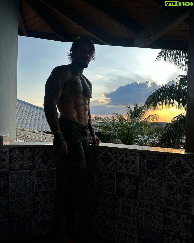 Lucas Lucco Instagram - Goiás 💚 Villa Annapurna