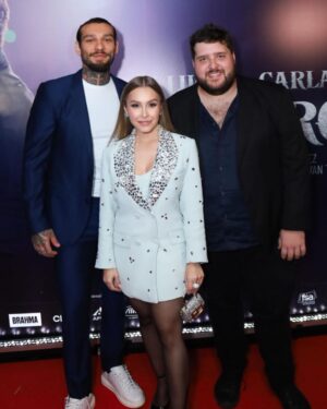 Lucas Lucco Instagram - Seja bem vindo RODEIO ROCK! 🤘🏾
Nessa quinta (05) meu primeiro filme em cartaz em todas as salas de cinema do Brasil! 
Uma comédia romântica pra sair da sessão com coração quentinho e dar boas risadas com os amigos e família. Viva o cinema nacional!!! 🇧🇷🎥