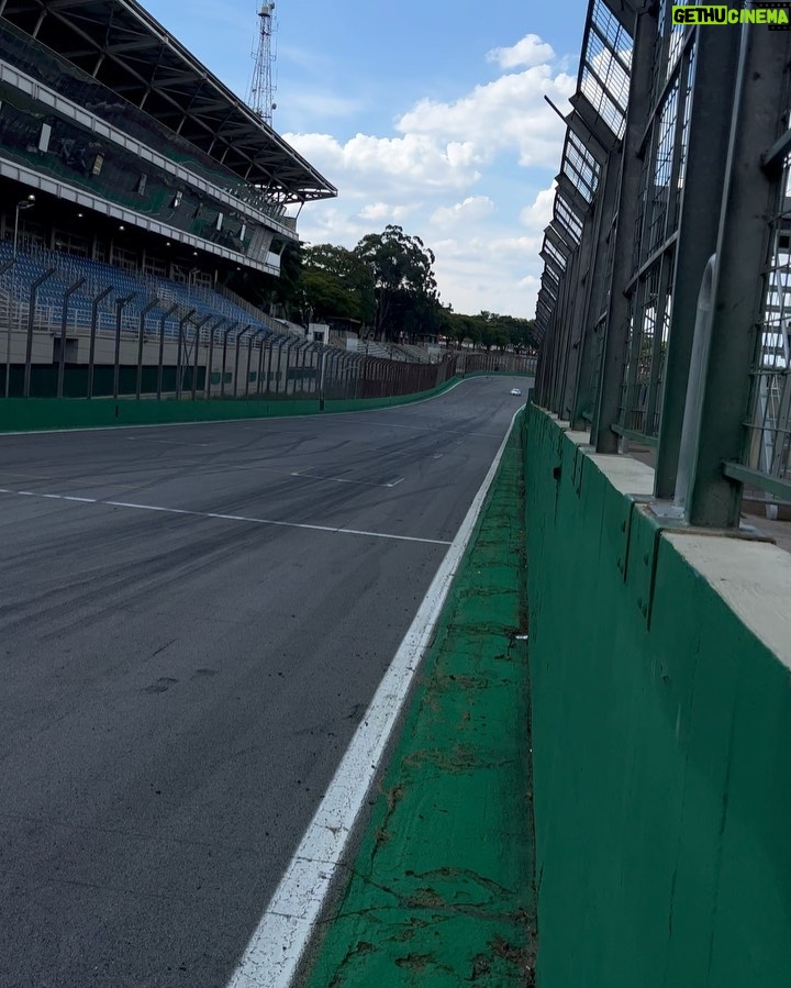Lucas Lucco Instagram - + 7 dias 馃檹馃徑 Uma semana aben莽oada pra todos n贸s. Am茅m?
