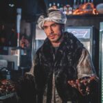 Lucas Viana Instagram - Pique arebaba meu fii 🔥 Acabou de lançar o clipe com minha participação do novo hit do meu irmão @kaysar.dadour! Bora tacar stream em "Arebaba Tic Tic" que está disponível em todas as plataformas digitais, já é fenômeno 👊🏻 São Paulo, Brazil