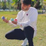 Lucas Viana Instagram - Que vitaminas são ótimas aliadas para a nossa saúde não é novidade né? Melhoram a pele, cabelos, imunidade, ajudam a regular o sono para dormir melhor e curtir o dia com mais energia. Agora imagina poder comprar vitaminas de forma personalizada, on-line e do seu jeito? Top demais, fala sério! A @vsebrasil é a primeira loja online de vitaminas do Brasil a unir a inovação da inteligência artificial com a experiência de nutricionistas. Não deixe de conferir o site e garantir vitaminas ideais para os seus objetivos com o meu cupom LUCASVIANA que dá 10% de desconto + frete grátis! Eu estou amando a experiência, já me sinto muito mais disposto e notando melhoras consideráveis! Vitamine-se você também. ⚡️🤘🏻 #publicidade Parque Ibirapuera - São Paulo