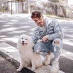 Lucas Viana Instagram - Hoje minha maior companheira completa dois aninhos de vida! Sou muito grato ao papai do céu por ter me abençoado com uma filha tão inteligente e carinhosa como a @eumaluviana. Quem conhece ela sabe, não tem como não se apaixonar! Ela arranca minhas maiores risadas e está ao meu lado nos melhores e piores momentos, sem esperar nada em troca (só uns petiscos de vez em quando 😂). Definitivamente o amor mais puro que já conheci! Te amo demais Malu, feliz aniversário ♥️ #paidepetcomorgulho São Paulo, Brazil