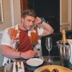 Lucas Viana Instagram - Estar em Las Vegas já é um sonho realizado, mas me hospedar no @venetianvegas tornou todos os momentos ainda mais marcantes! Que estrutura, meus amigos… Não é à toa o reconhecimento mundial que o resort tem. Definitivamente não queria ir embora nunca, mas tenho certeza que irei voltar e já estou ansioso para viver tudo o que esse lugar perfeito tem a oferecer novamente 🔥 Venetian Las Vegas