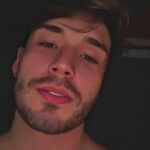 Lucas Viana Instagram - Minha reação quando percebo que já assisti quase todo o catálogo da Netflix nessa quarentena 😐📽 Comenta aí seus filmes e séries preferidos do momento que vou adicionar à minha lista.. Ajuda nóis carai! rs São Paulo, Brazil