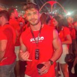 Lucas Viana Instagram - Surreal poder voltar a sentir a energia da Sapucaí depois de 2 anos! A emoção de acompanhar esse espetáculo de perto é sempre inexplicável🔥 Tmj @nossocamarote 👊🏻 Sambódromo da Marquês de Sapucaí