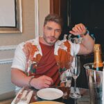 Lucas Viana Instagram - Estar em Las Vegas já é um sonho realizado, mas me hospedar no @venetianvegas tornou todos os momentos ainda mais marcantes! Que estrutura, meus amigos… Não é à toa o reconhecimento mundial que o resort tem. Definitivamente não queria ir embora nunca, mas tenho certeza que irei voltar e já estou ansioso para viver tudo o que esse lugar perfeito tem a oferecer novamente 🔥 Venetian Las Vegas