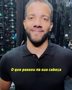 Luciano Huck Instagram - Você acertaria a pergunta do milhão de hoje? 👀💸 O Arthur fez história hoje no palco do @domingao! Não levou o milhão pra casa, mas chegou na pergunta final e saiu com R$300.000. Muito orgulho desse cara. Cria da escola pública, nunca deixou de estudar e correr atrás dos seus sonhos. Parabéns, Arthur! Que a sua trajetória sirva de inspiração para muitos outros jovens! Obrigado por dividir sua história hoje com a gente. ❤️