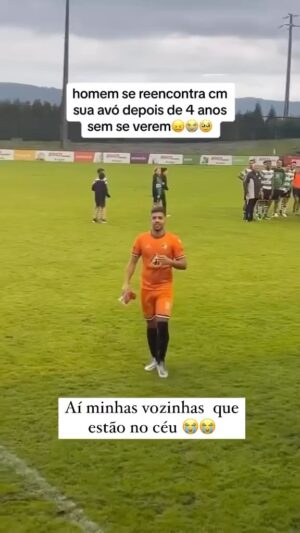 Luciano Huck Instagram - Um momento para aquecer nossos corações: o reencontro desse jogador com sua avó.
Amor e saudade transbordando em cada abraço. ❤️🥹