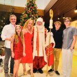 Luciano Huck Instagram – Um feliz natal a todos são os votos da nossa família nesta noite tão especial.🎄