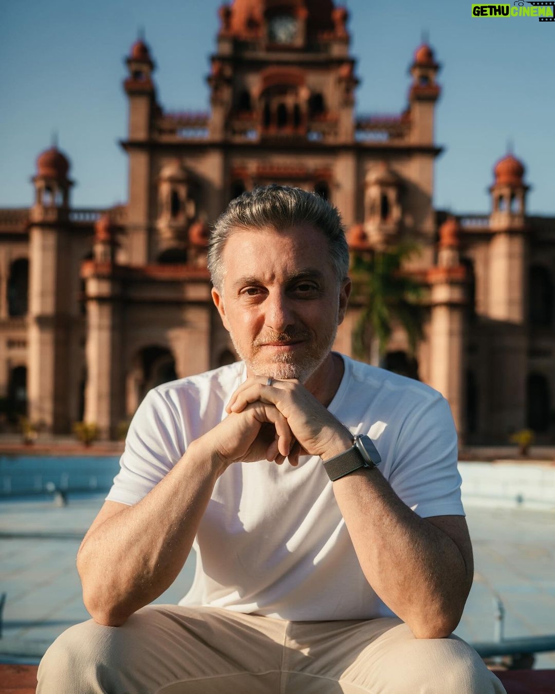 Luciano Huck Instagram - Registros da nossa passagem pela India. Uma das experiências mais intensas da minha vida. E valeu muito a pena. Breve no @domingao 📸 @isthisreal India : इंडिया