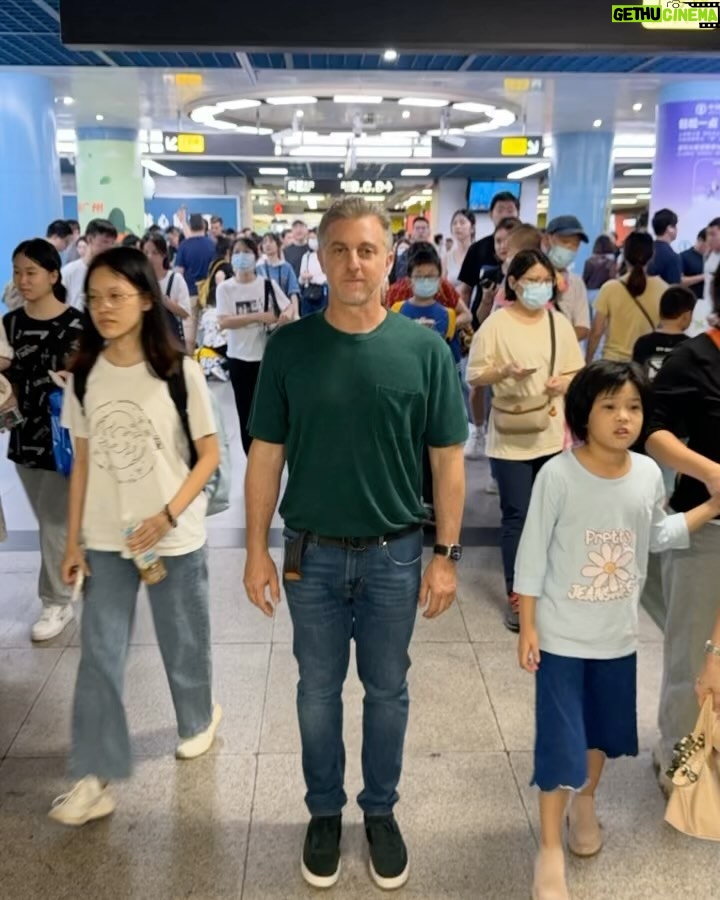 Luciano Huck Instagram - Alguns registros da nossa passagem pela China. Foi uma experiência incrível. Breve no @domingao 📸 @isthisreal China中国
