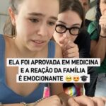 Luciano Huck Instagram - Que emoção! 🥺❤️ A família da Catarina tem muitos motivos pra comemorar, afinal, ela foi aprovada no curso de Medicina da Universidade Federal do Rio Grande do Sul. 🎓🩺. É lindo de ver as pessoas realizando os seus sonhos. Não desista dos seus! Uma hora vai chegar. 🙏 Vídeo: Antônia Lugris